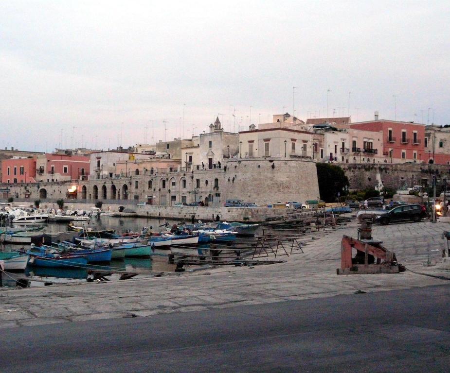 Palazzo Lupicini Affittacamere Bisceglie Dış mekan fotoğraf