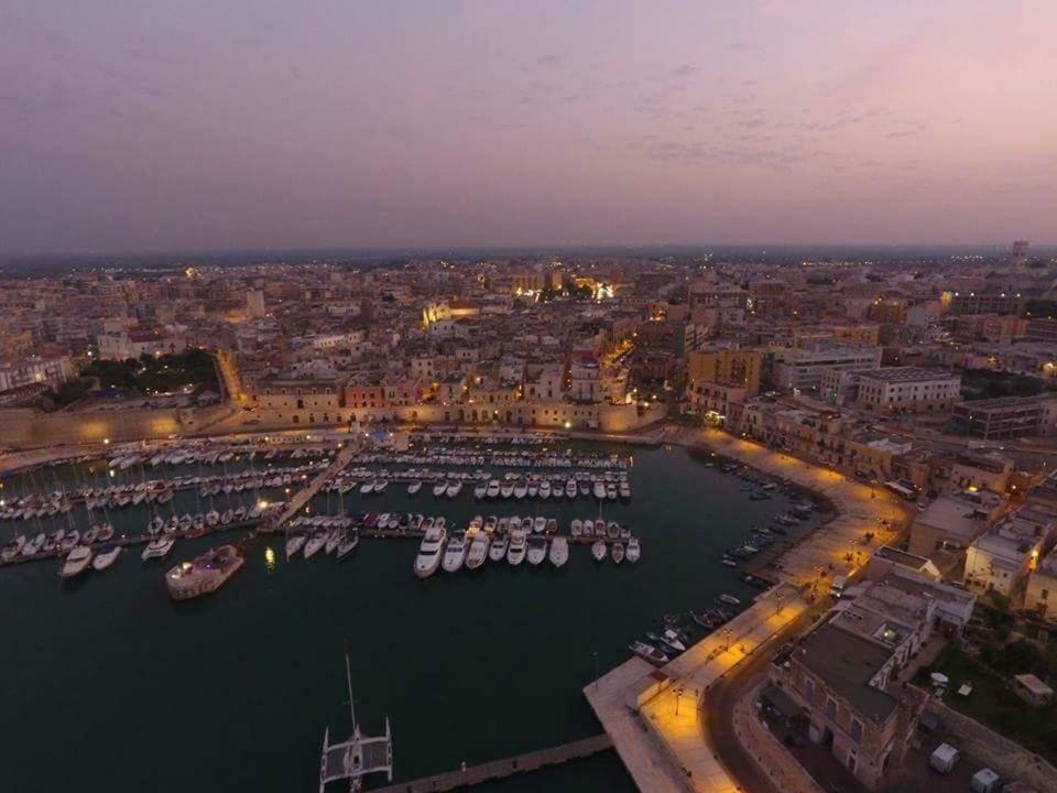 Palazzo Lupicini Affittacamere Bisceglie Dış mekan fotoğraf